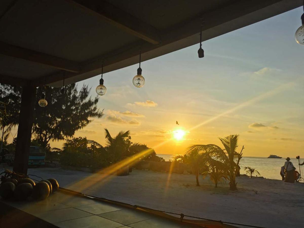 Ocean Vista Maldives,Maafushi Hotel Exterior foto